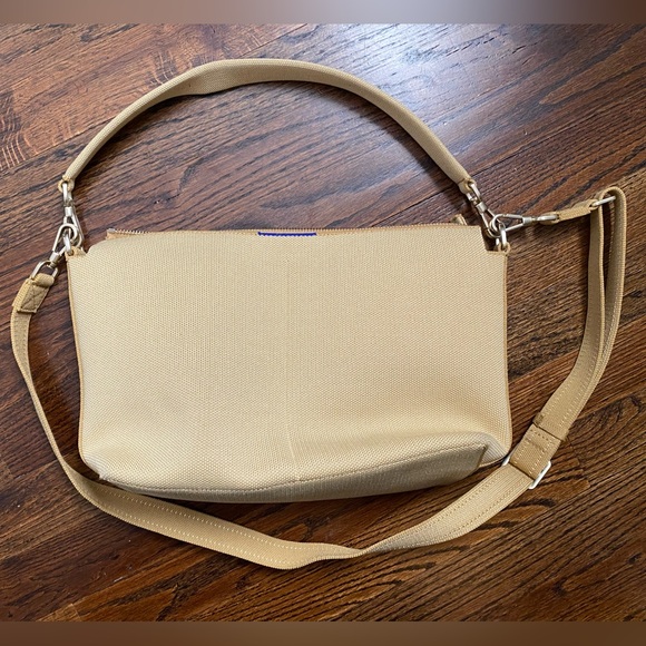 Rothys- The Daily Crossbody- Golden Wheat - Picture 9 of 15